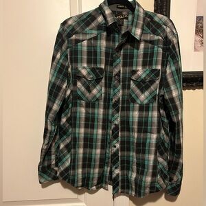 GUC Helix plaid button down flannel